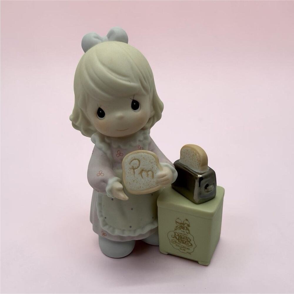 Precious Moments A Special Toast 1997 Porcelain Girl Figurine Boxed